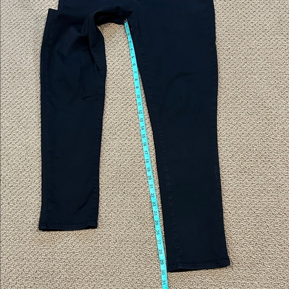 Paige Skyline Skinny Mid Rise Jeans size 32 Black Ink - Picture 7 of 16